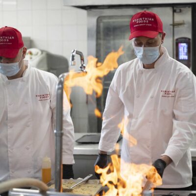 Famealiar - Ομάδα