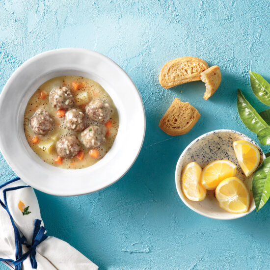 Famealiar - Γιουβαρλάκια